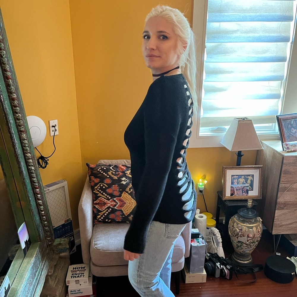 Harper Lane Black Long Sleeve Sweater with Horizontal Cut-Outs on the Back